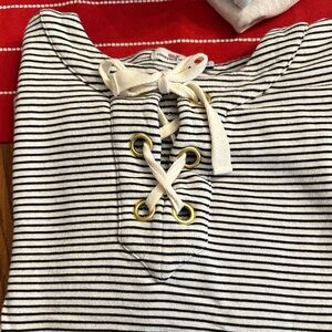 Vineyard Vines Navyand White Striped sweatshirt top